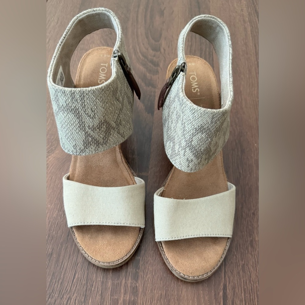 Tom’s majorca cut out heels